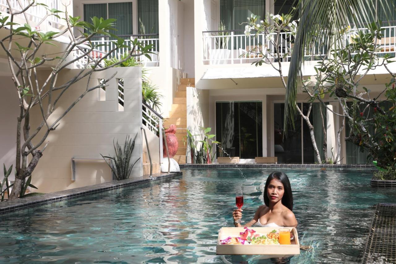 A2 Pool Resort - Sha Plus Phuket Kültér fotó